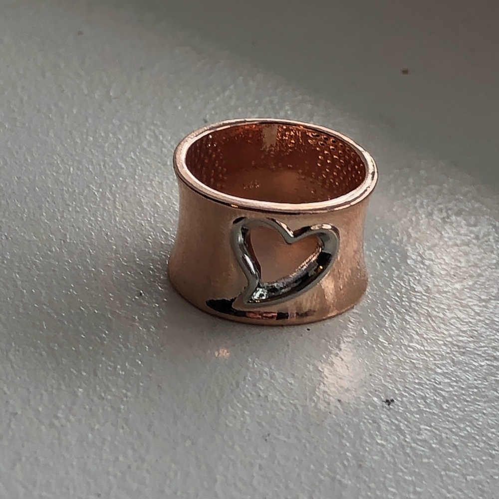 New rose gold plated heart “Window” ring